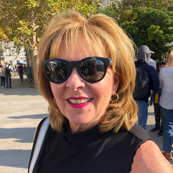 Meet your Posher, Marla - Picture 1 of 2